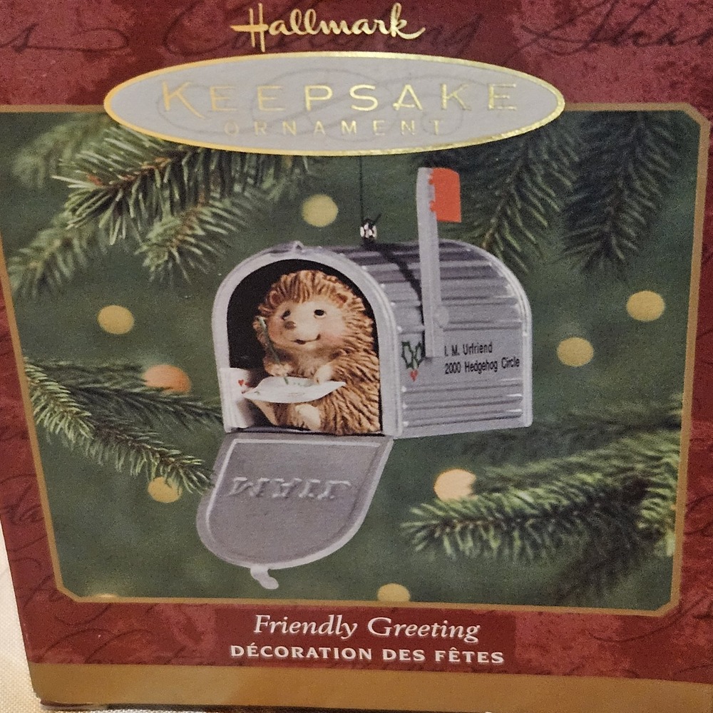 Hallmark Keepsake Friendly Greeting Hedgehog Ornament 2000 New Old Stock